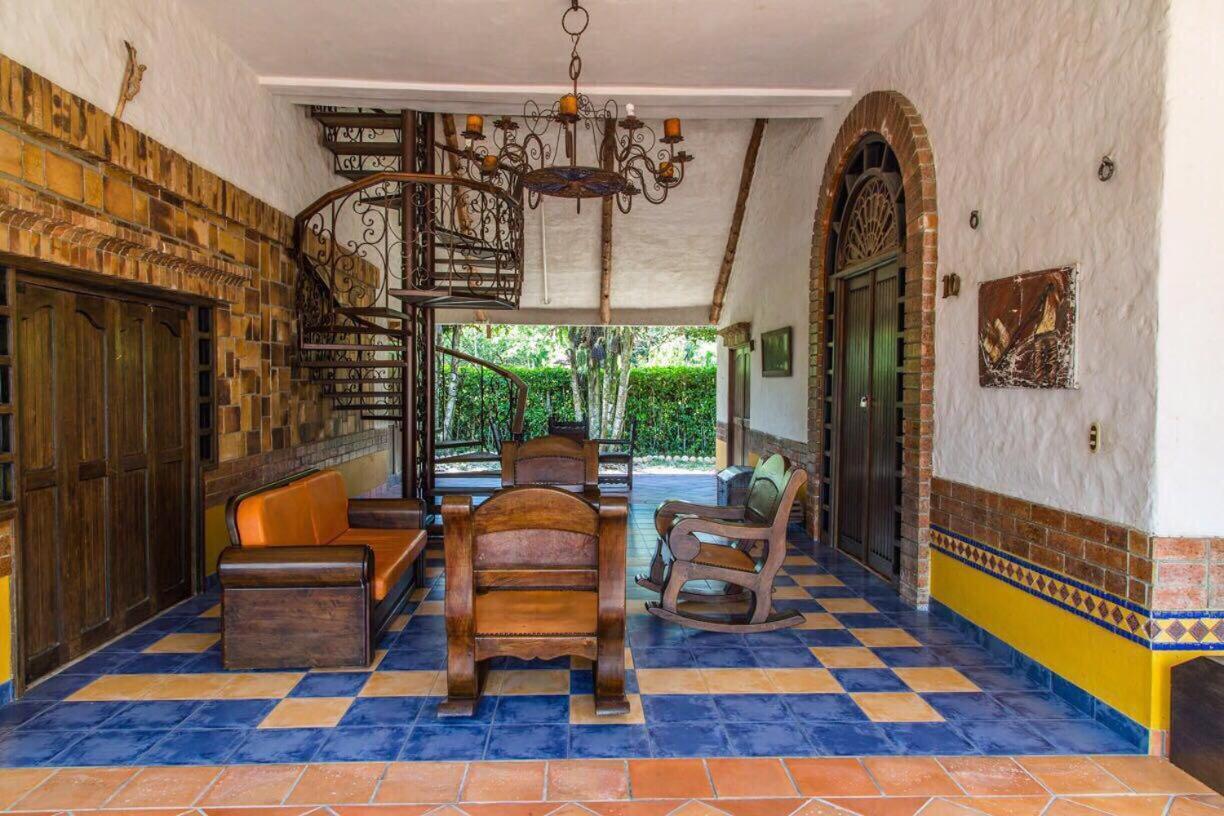 Hotel Hacienda Gualanday Apiay Kültér fotó